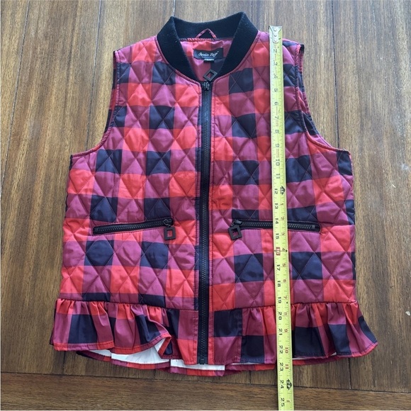Charlie Paige Women’s Plaid Quilted Vest With Ruffle Size M - Picture 8 of 12